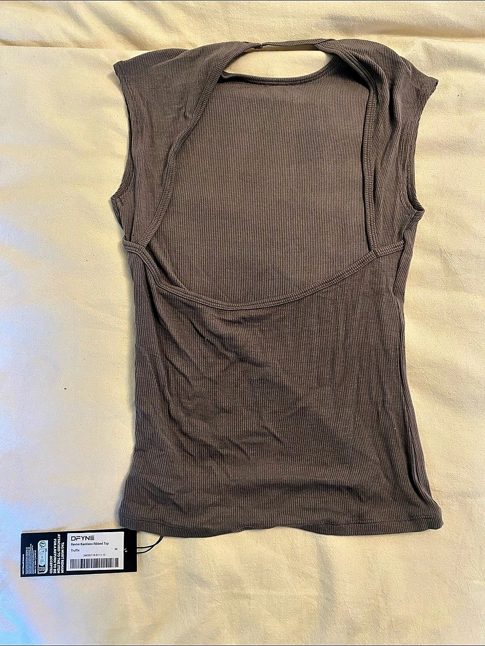 DFYNE Revive Backless Ribbed Top - Picture 2 of 3